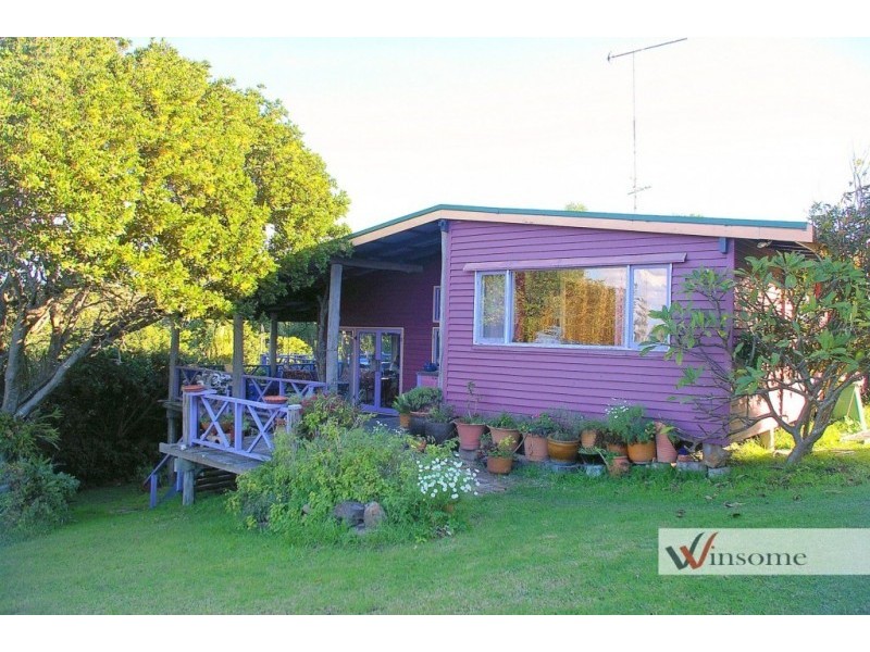 954 Plomer Road, Crescent Head NSW 2440