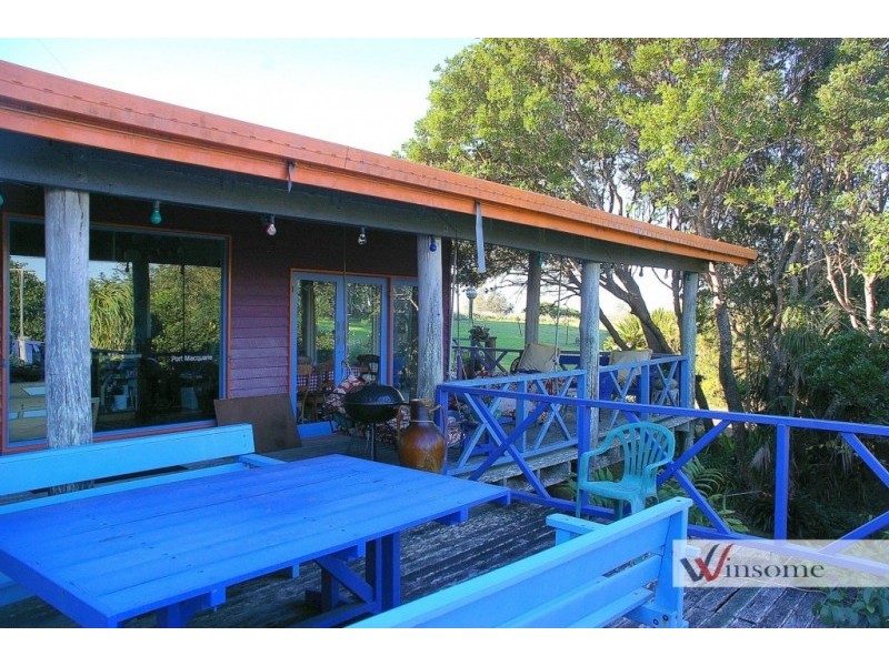 954 Plomer Road, Crescent Head NSW 2440
