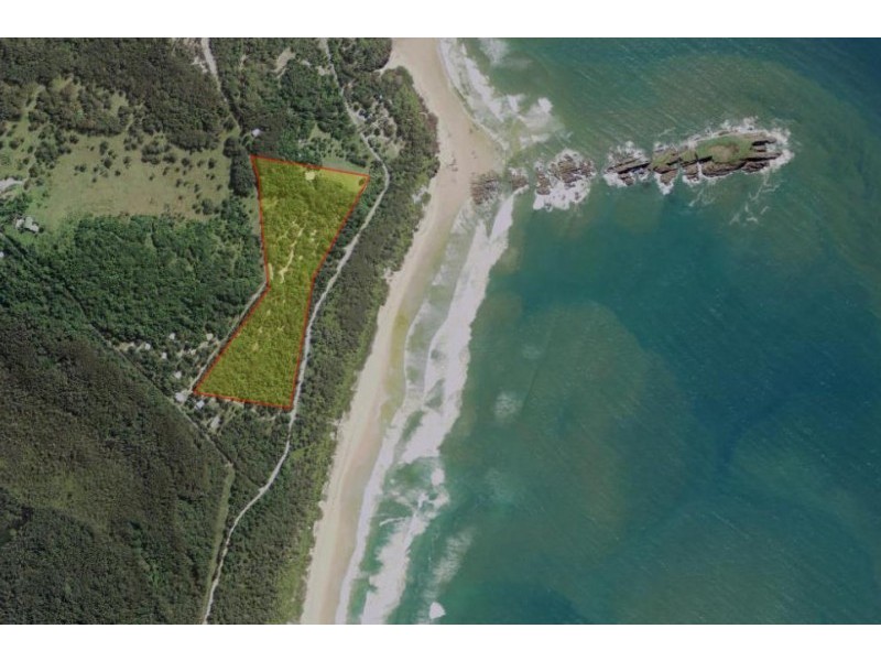 954 Plomer Road, Crescent Head NSW 2440
