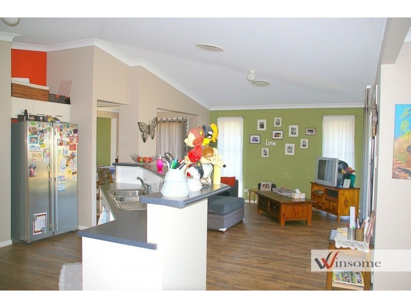 3 Forest Place, West Kempsey NSW 2440