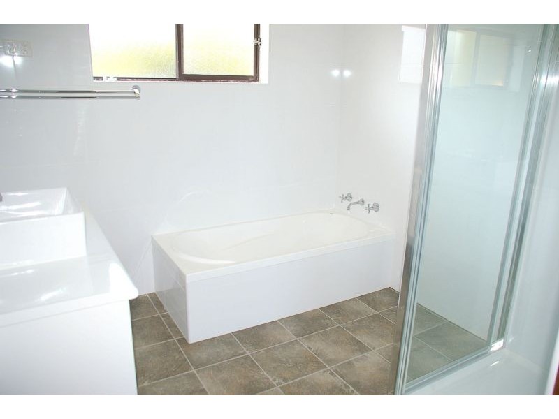 2 Macleay Street, East Kempsey NSW 2440