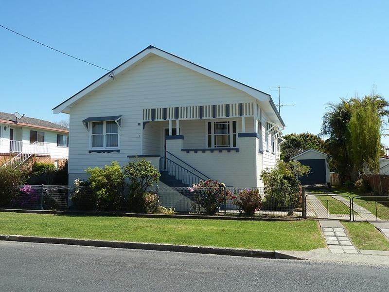 1 Belmore Street, Smithtown NSW 2440