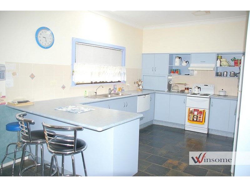 6 Collin Tait Avenue, West Kempsey NSW 2440