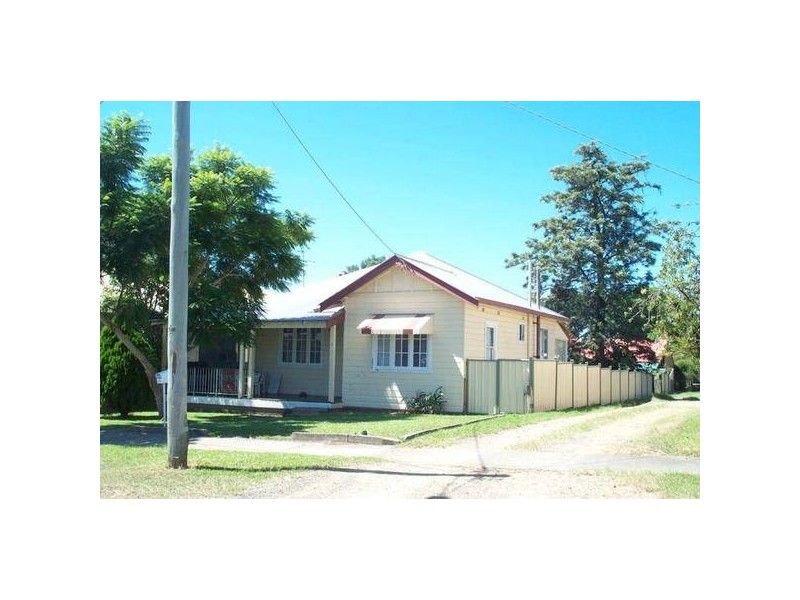 5 Marsh st (r), Kempsey NSW 2440