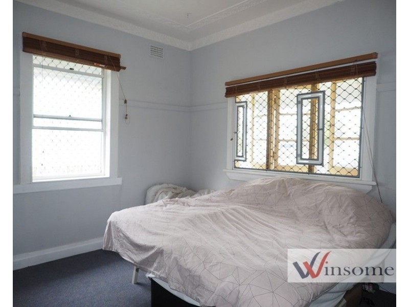 5 John Street, Smithtown NSW 2440