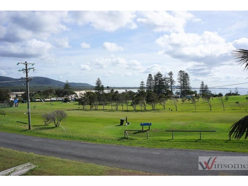 10 Rankine Street, Crescent Head NSW 2440