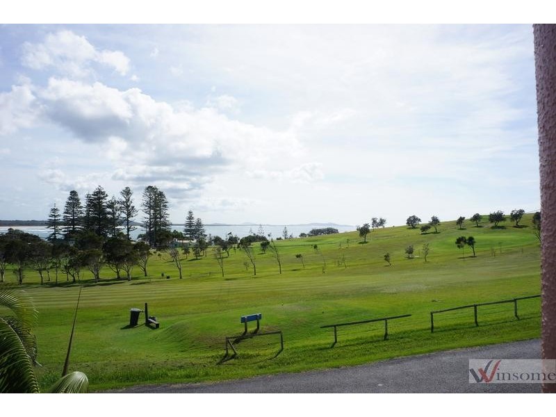 10 Rankine Street, Crescent Head NSW 2440