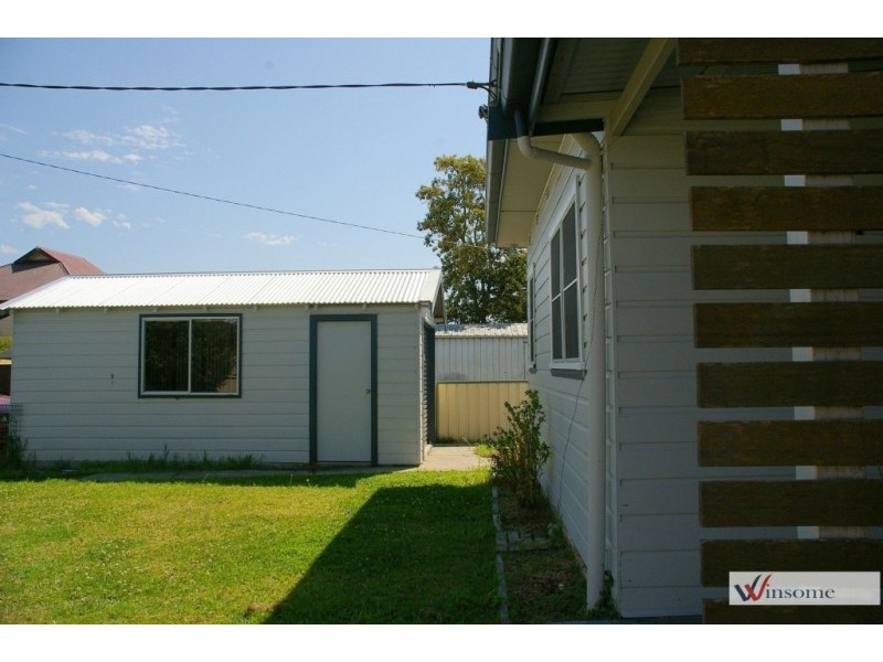 17 Russell Avenue, Smithtown NSW 2440