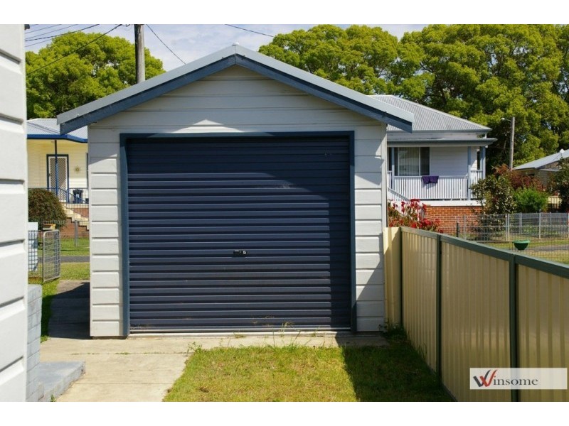 17 Russell Avenue, Smithtown NSW 2440