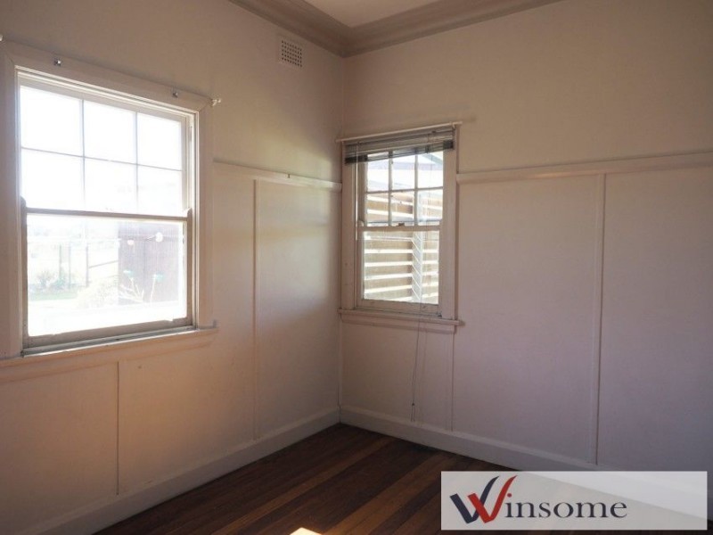 17 Russell Avenue, Smithtown NSW 2440