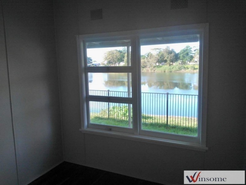 15 Russell Avenue, Smithtown NSW 2440