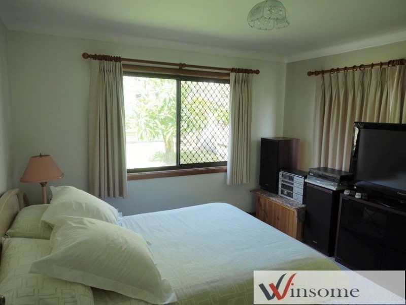 54 Main Street, Crescent Head NSW 2440