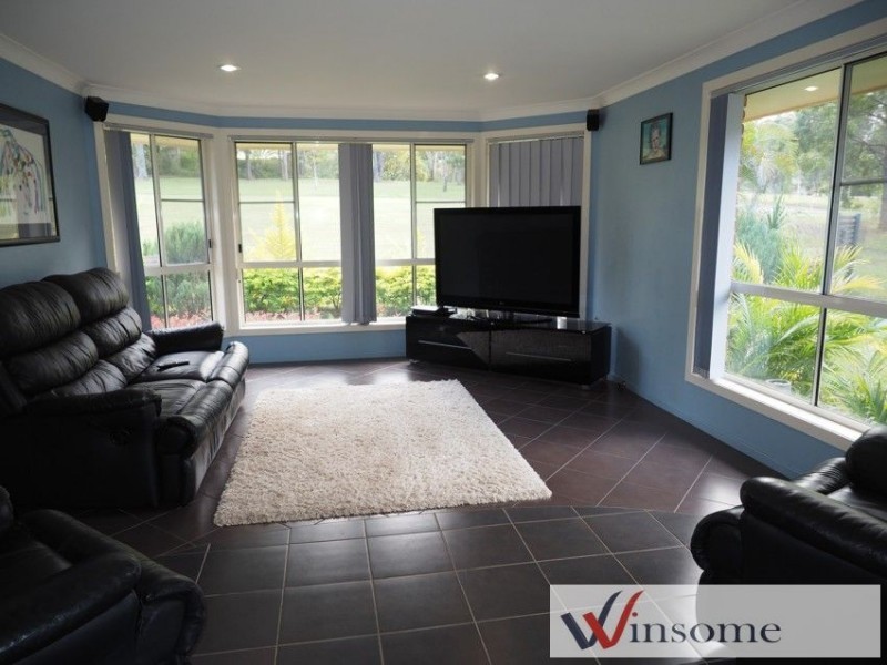 24 Hillview Drive, Aldavilla NSW 2440