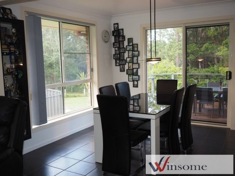 24 Hillview Drive, Aldavilla NSW 2440