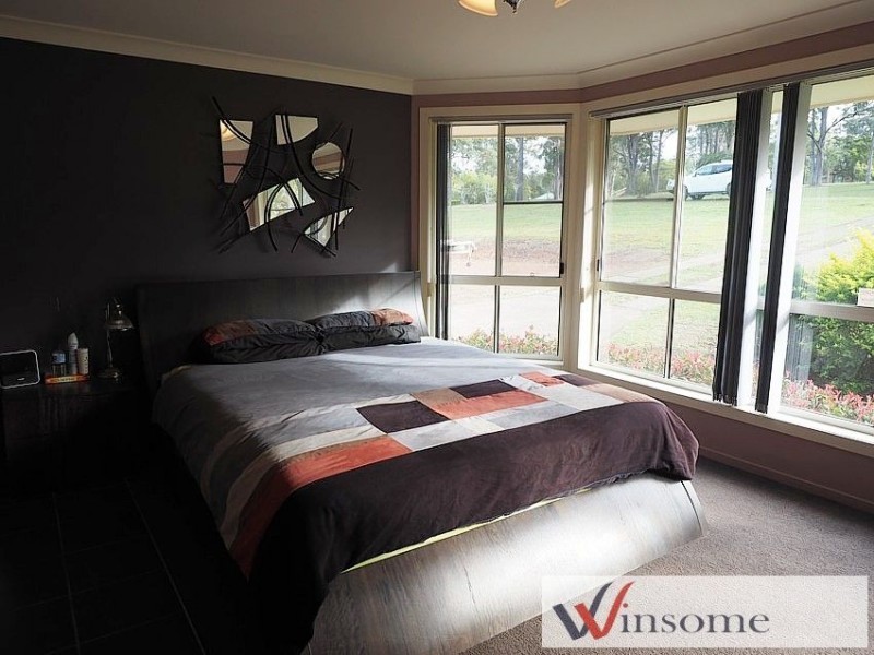 24 Hillview Drive, Aldavilla NSW 2440