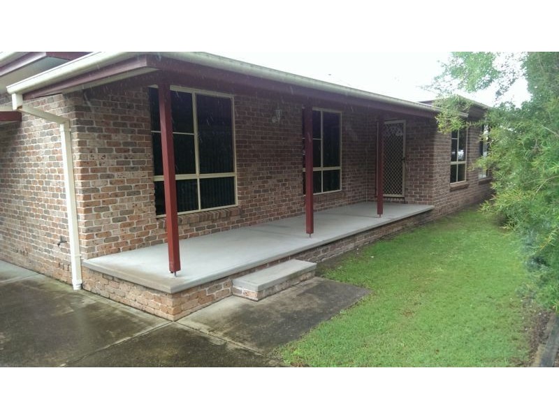 21 Charles Parry Street, Crescent Head NSW 2440
