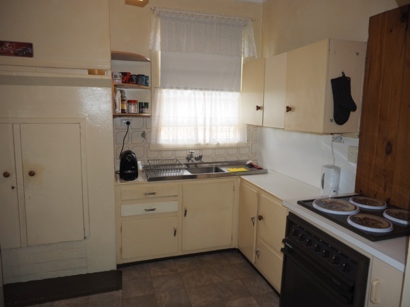 8 Yarravel Street, South Kempsey NSW 2440