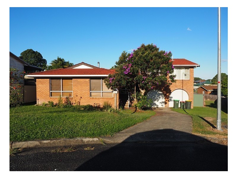 2 HUGHES PLACE, Frederickton NSW 2440