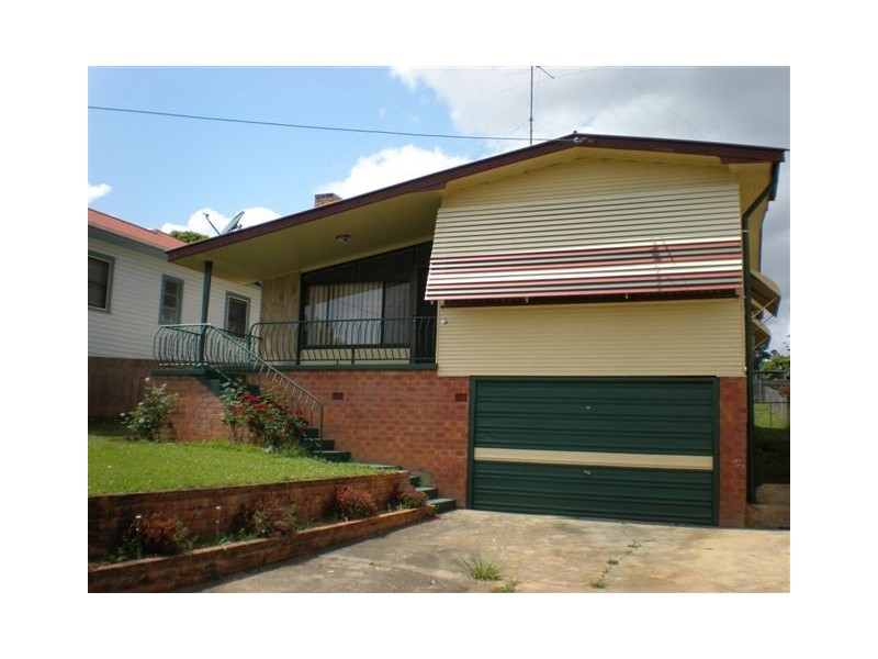 17 Tabrett Street, West Kempsey NSW 2440