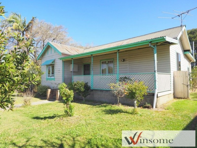 10 Albert Street, South Kempsey NSW 2440