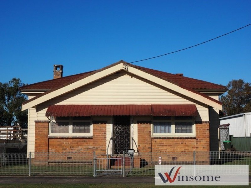37 Gladstone Street, West Kempsey NSW 2440