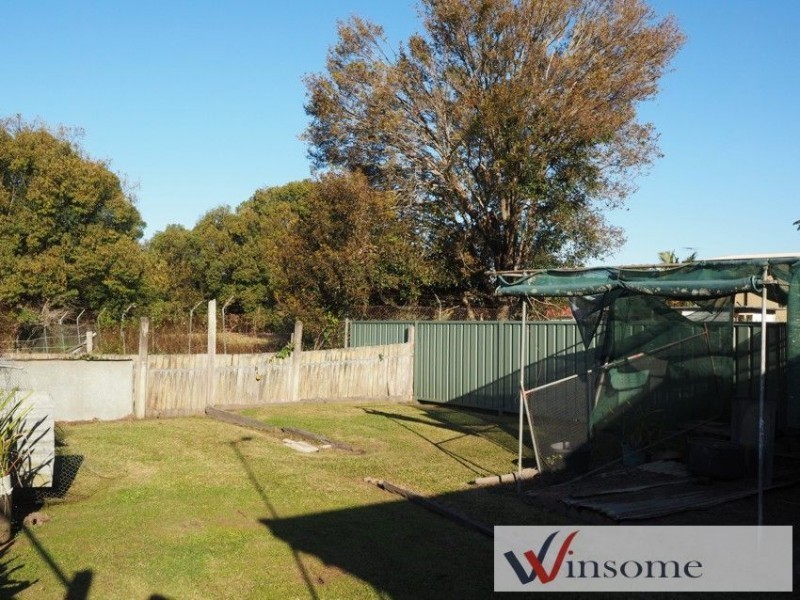 37 Gladstone Street, West Kempsey NSW 2440
