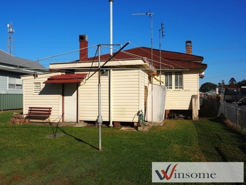 37 Gladstone Street, West Kempsey NSW 2440