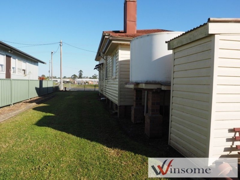 37 Gladstone Street, West Kempsey NSW 2440