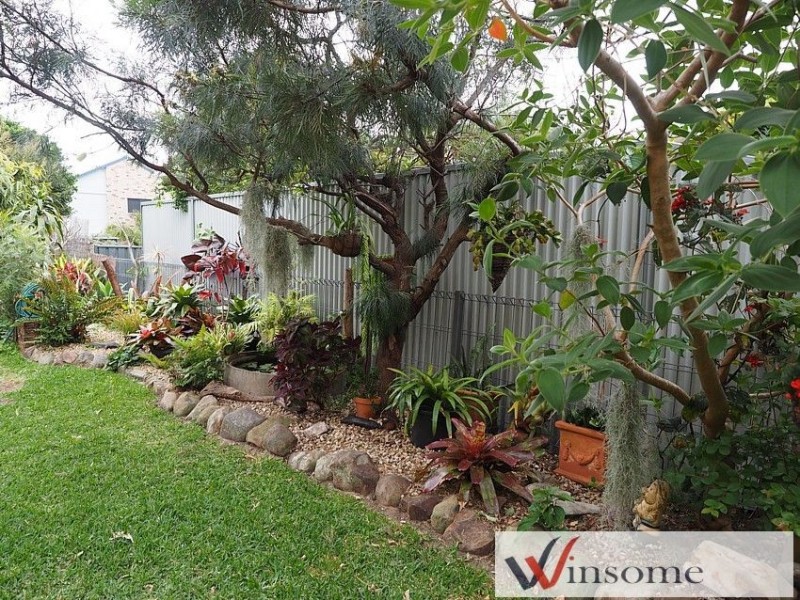 23 Hodgson Street, Crescent Head NSW 2440