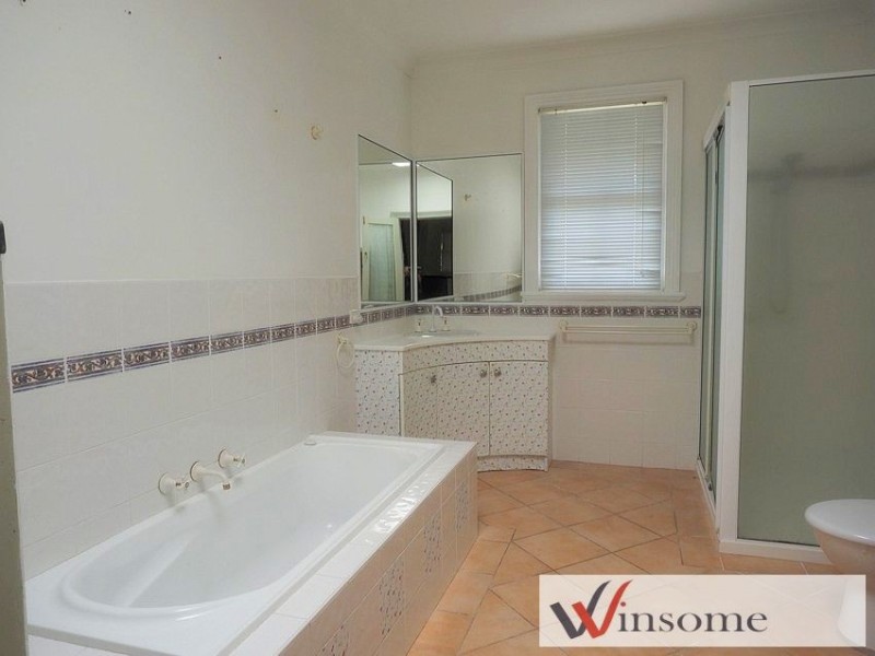 27 Macquarie Street, Kempsey NSW 2440