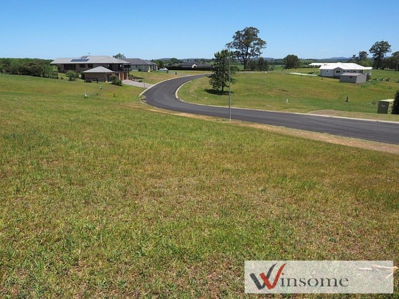 12 Springfields Drive, Greenhill NSW 2440