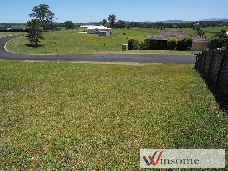 12 Springfields Drive, Greenhill NSW 2440