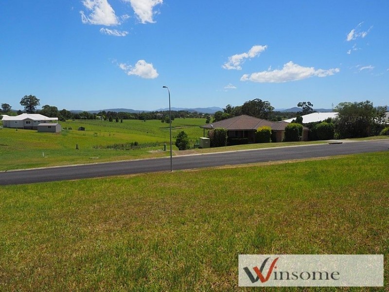 12 Springfields Drive, Greenhill NSW 2440