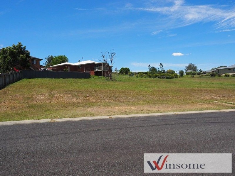 12 Springfields Drive, Greenhill NSW 2440