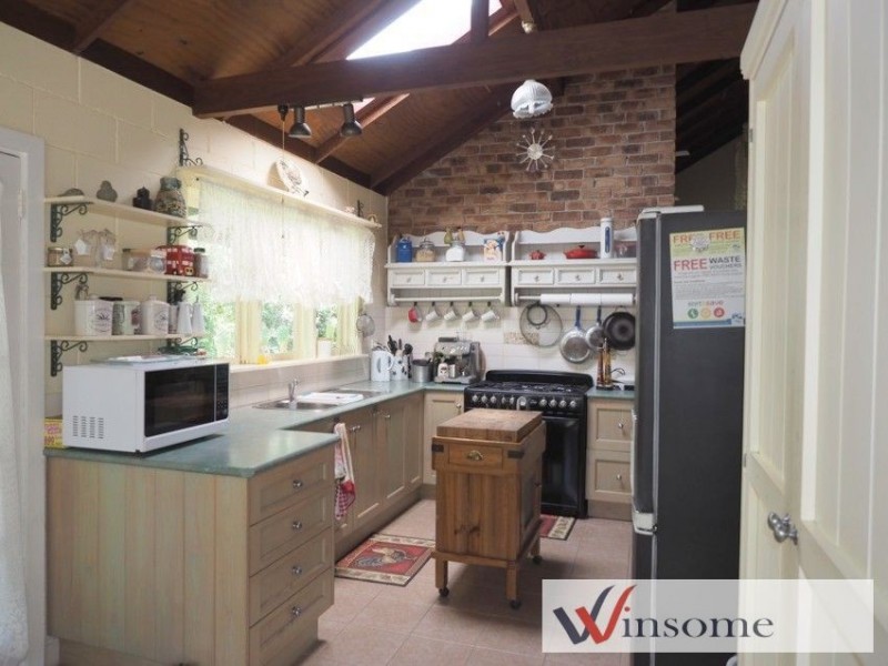 1527 Armidale Road, Temagog NSW 2440