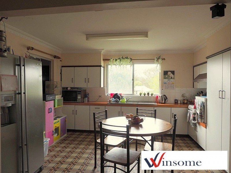 27 Elrington Avenue, West Kempsey NSW 2440