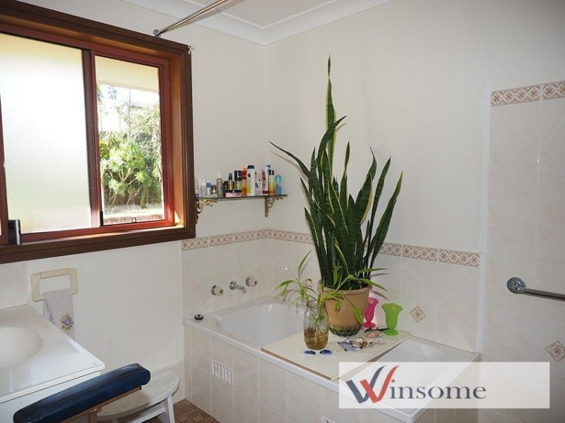 4 Harold Hughes, Greenhill NSW 2440