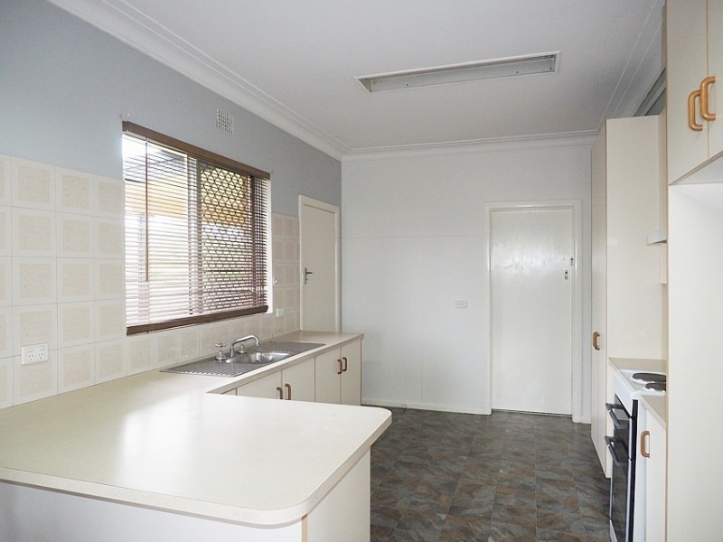 18 Lachlan Street, South Kempsey NSW 2440