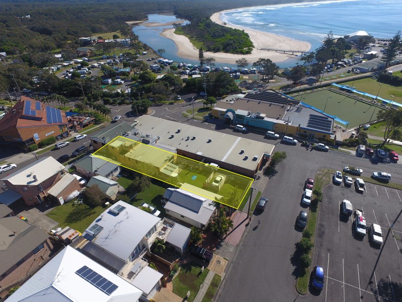 4 East Street, Crescent Head NSW 2440