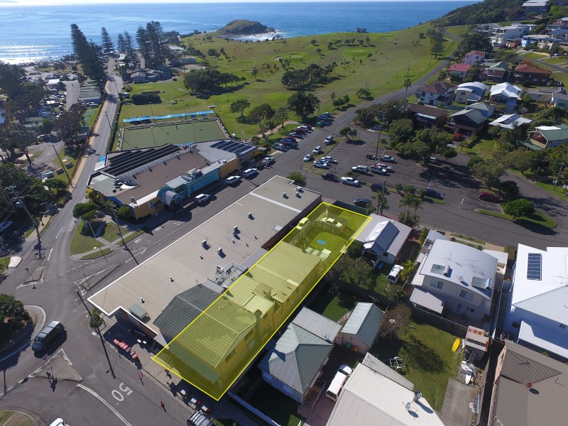 4 East Street, Crescent Head NSW 2440