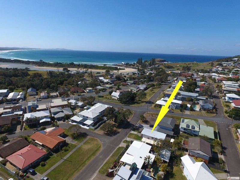 36 Main Street, Crescent Head NSW 2440