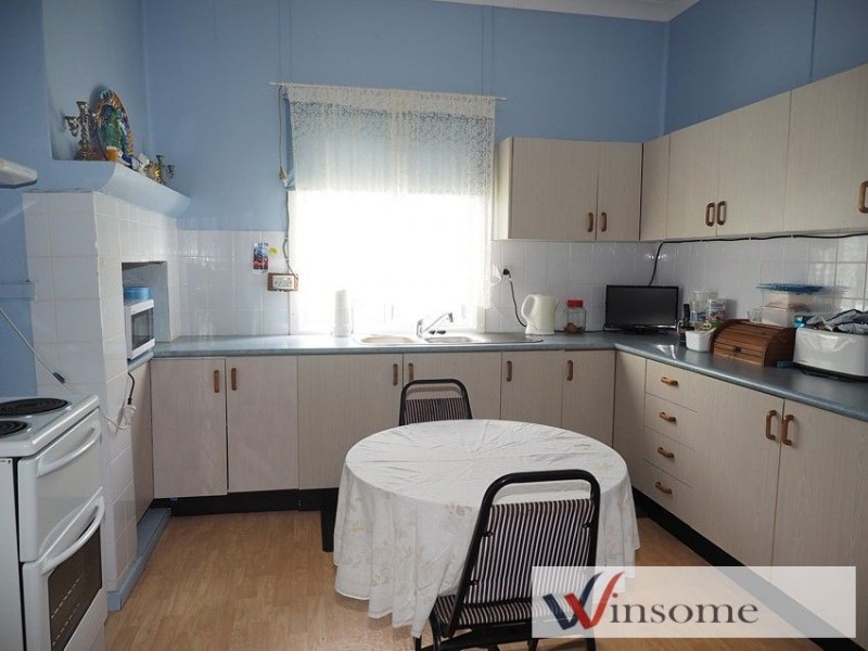 5 Gladstone Street, West Kempsey NSW 2440