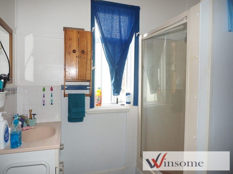 5 Gladstone Street, West Kempsey NSW 2440