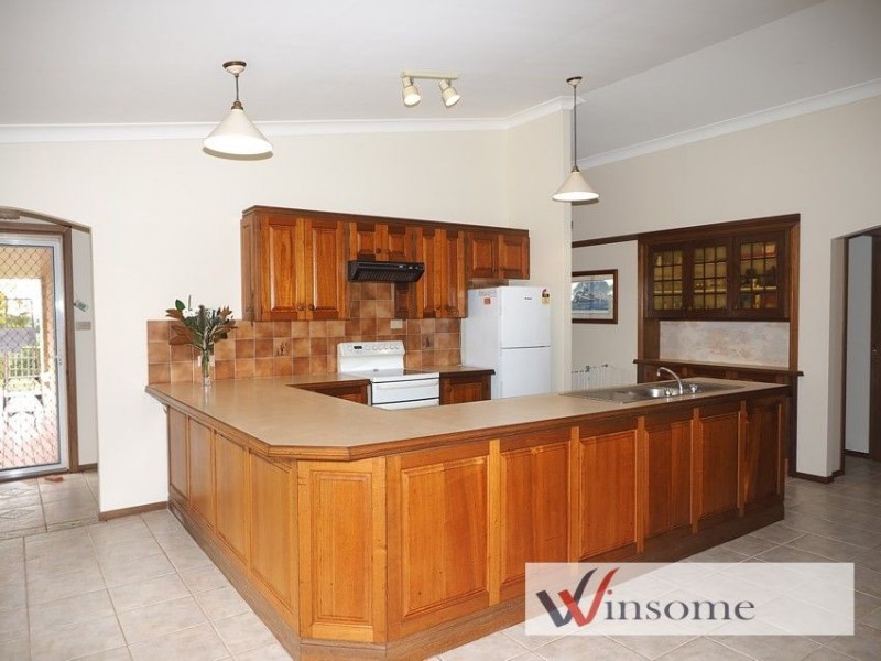 7 Campbell Place, Aldavilla NSW 2440