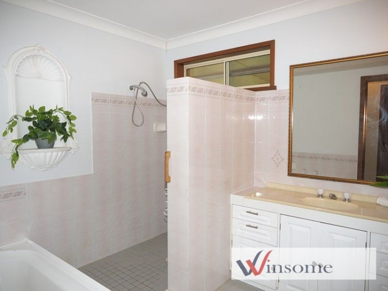 7 Campbell Place, Aldavilla NSW 2440