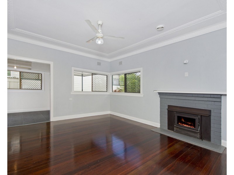 16 Sullivan Street, East Kempsey NSW 2440