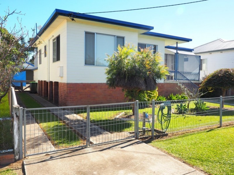 4 Russell Avenue, Smithtown NSW 2440