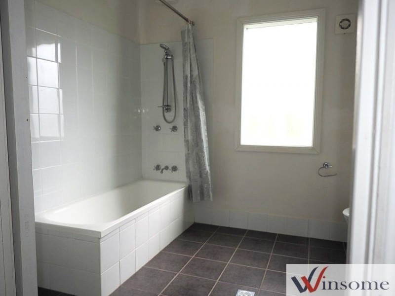 2 Colin Tait Avenue, West Kempsey NSW 2440