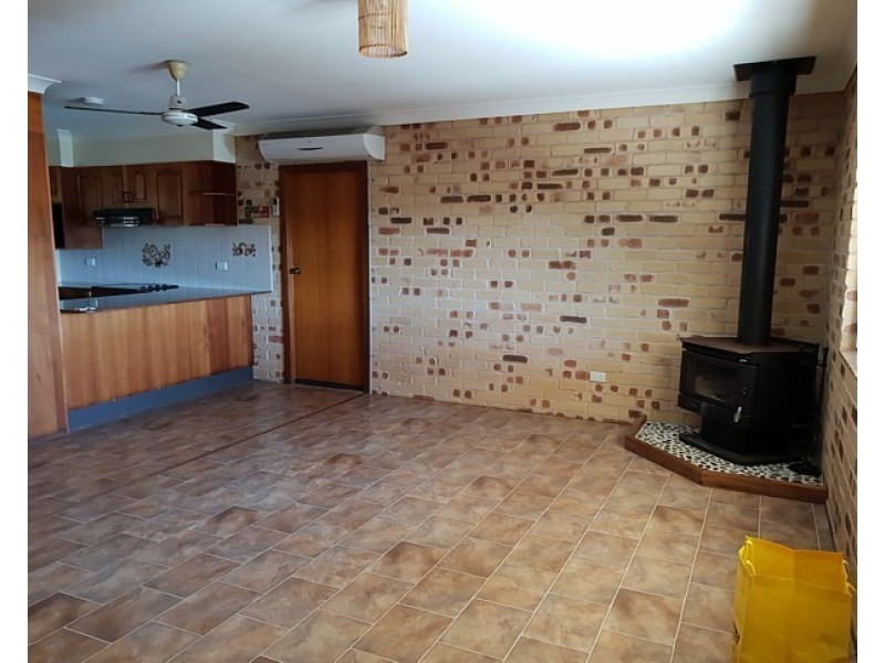 35 HODGSON STREET, Crescent Head NSW 2440