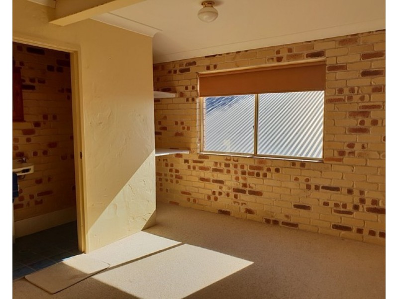 35 HODGSON STREET, Crescent Head NSW 2440